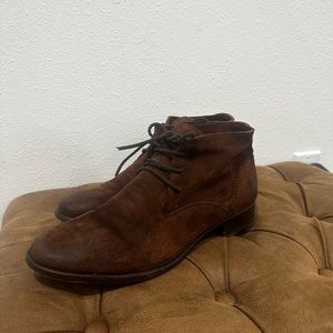 Frye Women's Carly, Brown Suede Chukka Boots, Size10